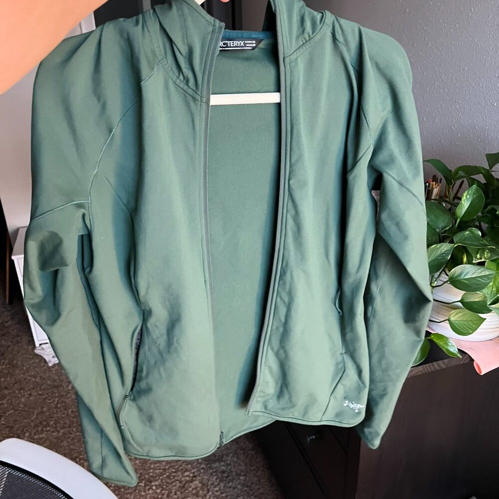 Arcteryx - Women's Adahy Hoodie - Medium